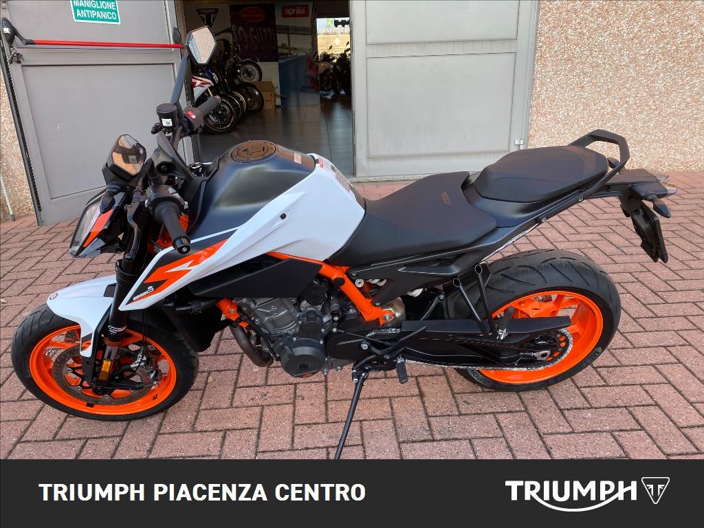 KTM 890 Duke 