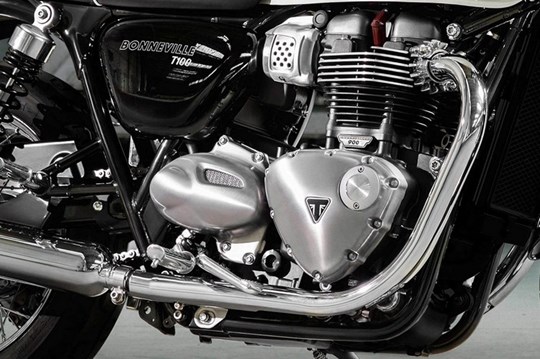 900cc 'High-Torquè' Bonneville engine