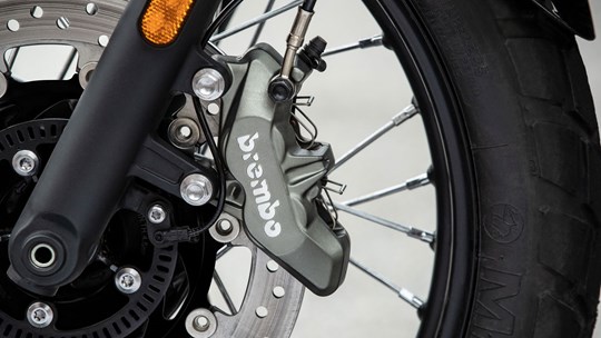 Nuovi freni anteriori Brembo