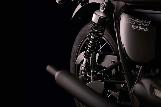 La cattivissima Bonneville T120 Black
