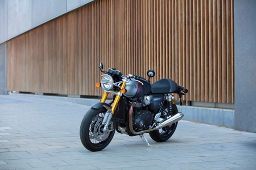 Thruxton RS