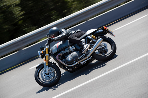 Thruxton RS