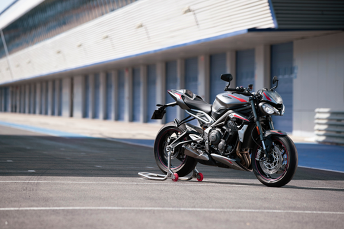 Street Triple