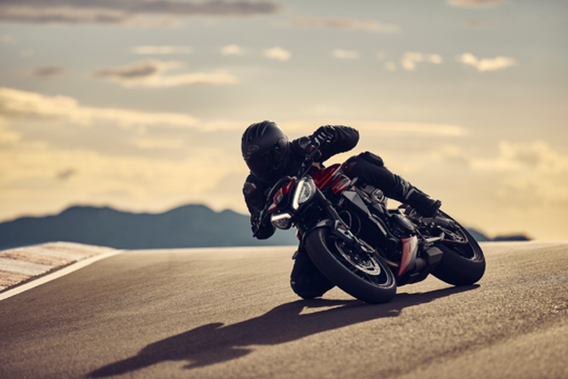 Nuova Street Triple