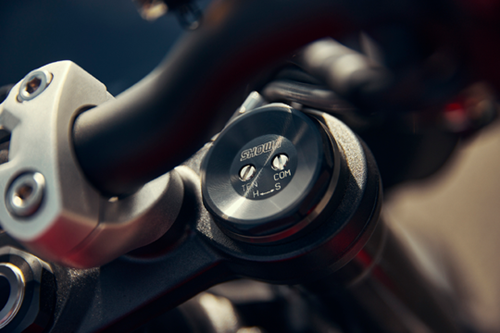 Nuova Street Triple